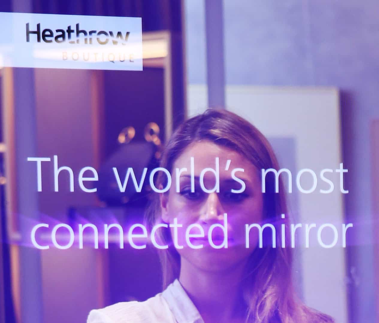 Social Retail Mirror